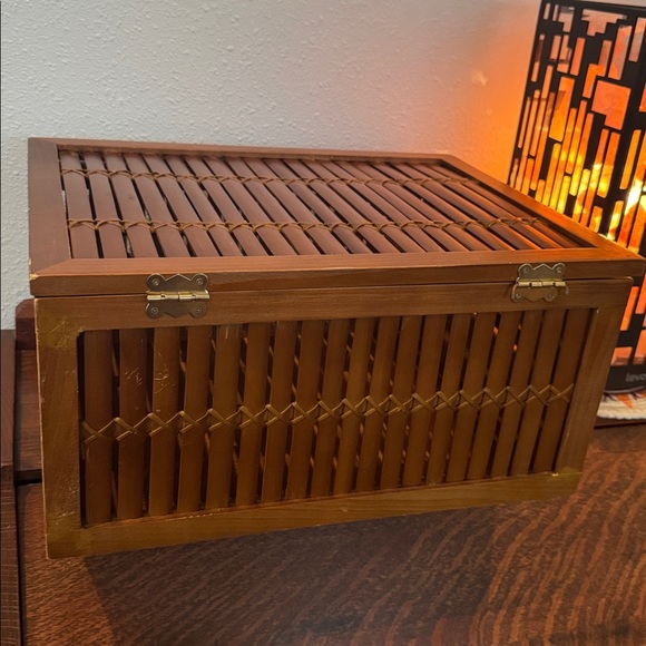 Bamboo VTG Chest Storage Box - Picture 7 of 10